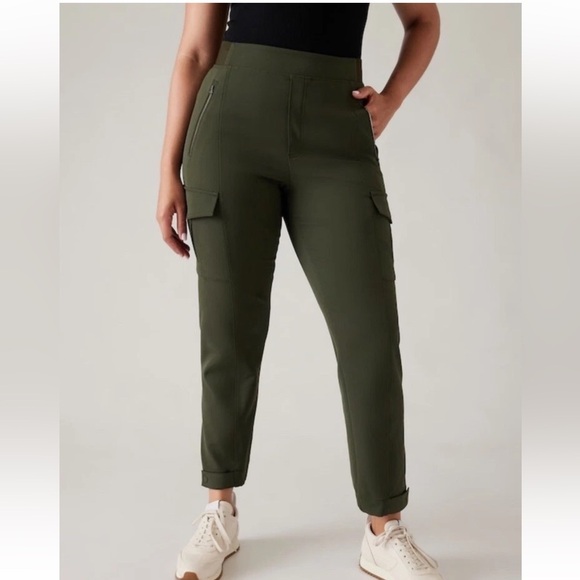 Athleta Endless High Rise Cargo Pant in Aspen Olive Green size 0 - Picture 1 of 16